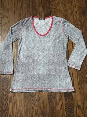 David Cline Women’s Small Gray Long Sleeve Top Red Trim USA Made Soft